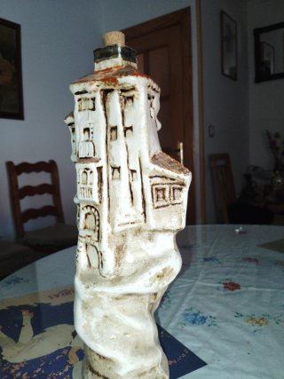 Botella Licor Cerámica Cuenca Edificio