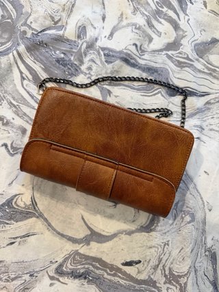 Bolso pinko marrón con cadena