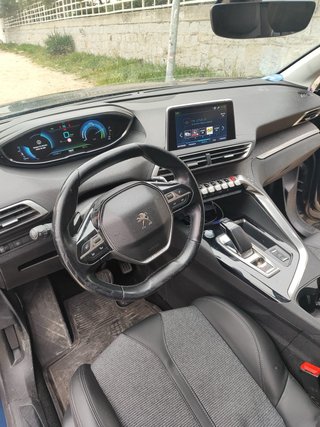 Peugeot 3008 Híbrido Azul 125.000km