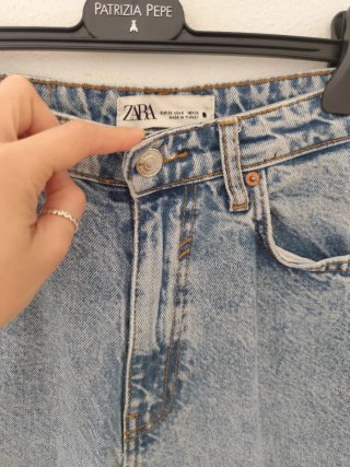 Vaqueros Mom Fit Zara Talla M