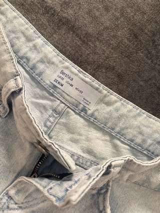 Shorts vaqueros Bershka mujer