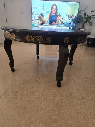 Mesa redonda madera 120cm negra y dorada