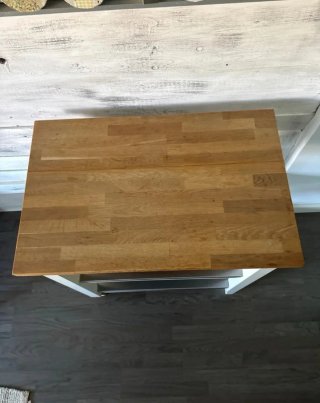 Mesa auxiliar cocina Ikea roble y metal