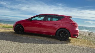 SEAT Leon FR 2016.
