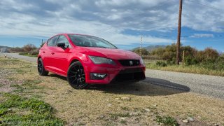SEAT Leon FR 2016.