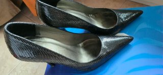Zapatos Bimba y Lola tacón piel serpiente