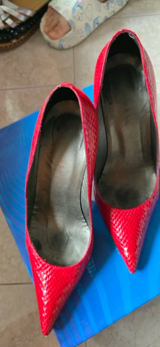 Zapatos Bimba y Lola tacón piel serpiente