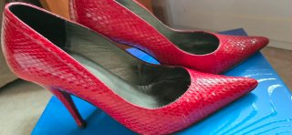 Zapatos Bimba y Lola tacón piel serpiente