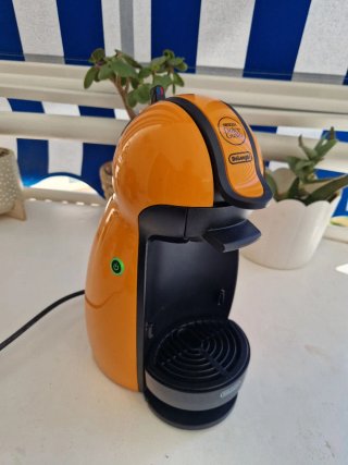 Cafetera Dolce Gusto Naranaja