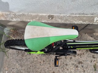 Bicicleta infantil RACE 18" negra/verde