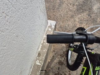 Bicicleta infantil RACE 18" negra/verde