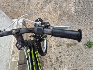 Bicicleta infantil RACE 18" negra/verde