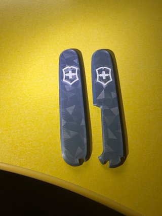 Cachas Victorinox 91mm Design Geometrico