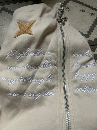 Sudadera Y2K Beige con Apliques