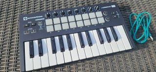 Novation Launchkey Mini Control Teclado