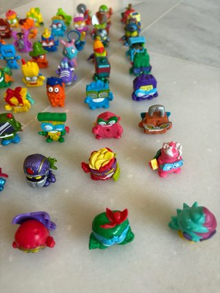 Lote 75 Figuras Superzings