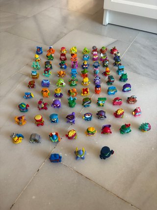 Lote 75 Figuras Superzings