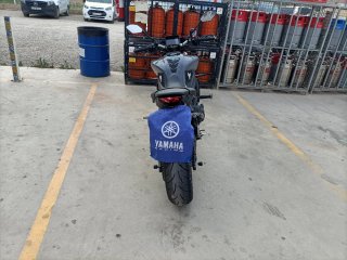 Yamaha MT-09 Naked Azul/Gris Manual