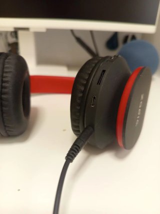 Auriculares rojos-Ya no se fabrica está marca