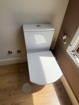 Cabina ducha, jacuzzi hidromasaje y baño completo
