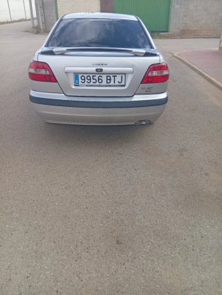 Volvo S40 2002