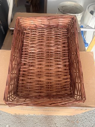 Cesta de mimbre con asas Vendo 9 unidades