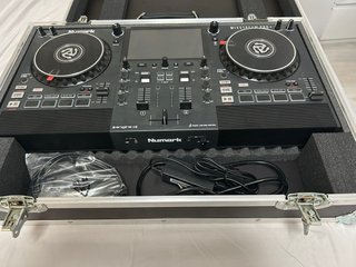 Numark Mixstream Pro+ y Thon Case especifico