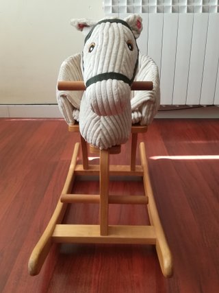 Caballito balancín de madera