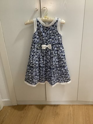 Pack 4Vestidos Niña Talla 9-10 y uno de 10-11