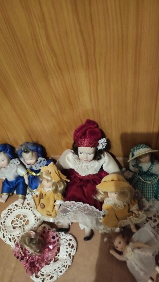 Bambole in porcellana vintage