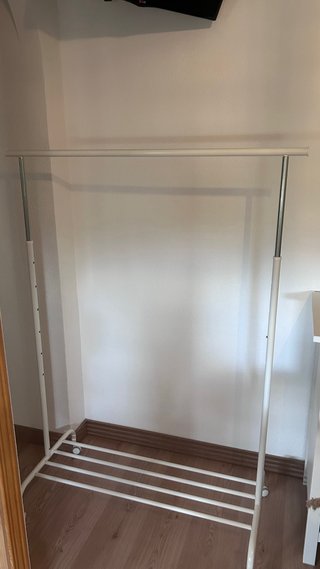 Burro perchero IKEA blanco prácticamente nuevo