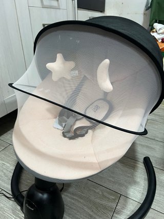Mecedora para bebé con mosquitera