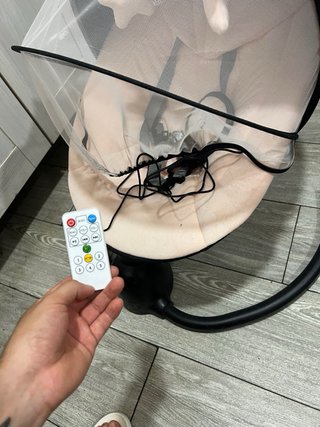 Mecedora para bebé con mosquitera