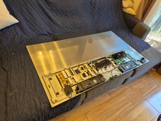 Televisor LG OLED65C8PLA para piezas o reparación