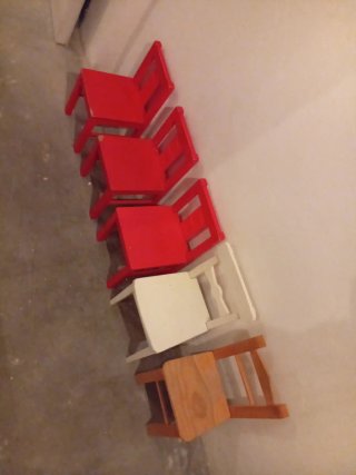 Sillas de madera para niños