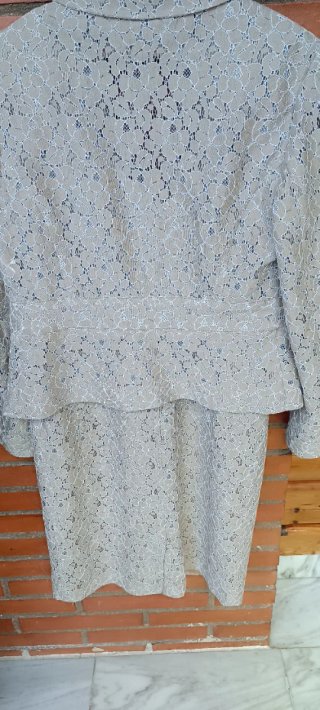 Vestido y Chaqueta Amitie Beige