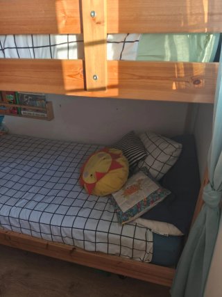 Litera Ikea MYDAL Madera