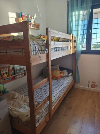 Litera Ikea MYDAL Madera