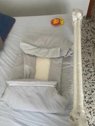 Minicuna con ruedas y colchón