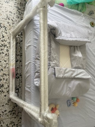 Minicuna con ruedas y colchón