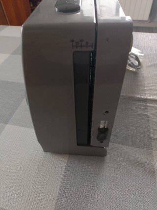 Cortador de Fiambres Ufesa FS 30