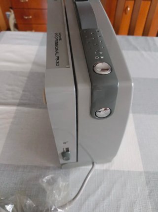 Cortador de Fiambres Ufesa FS 30