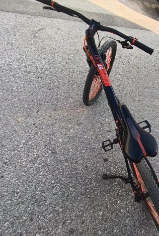 Bicicleta Rockrider Montaña Negra/Roja