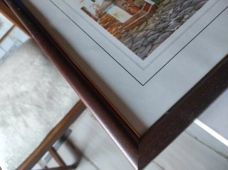 Cuadro decorativo fuente de pueblo con casas