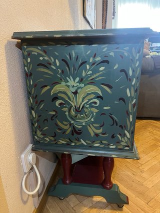 Aparador vintage pintado a mano