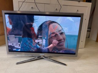 TV Samsung 46' UE46C8000XW Plata