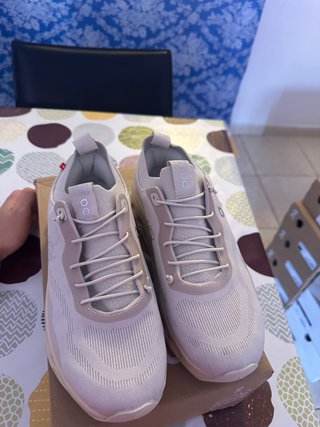 Zapatillas On Running Beige/Rosa