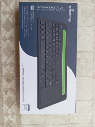 Tastiera MediaRange Bluetooth con Touchpad