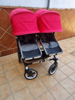 Carro Gemelar Bugaboo Donkey 3 Gris/Rojo 2021
