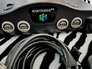 Nintendo 64 + Controller + Gioco 1080° + cavo di alimentazione